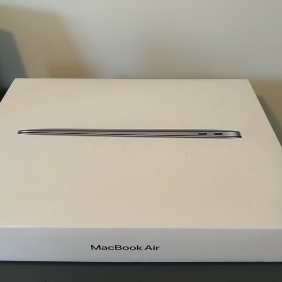 MacBook Air 2020-2022 - Picture 3 of 4